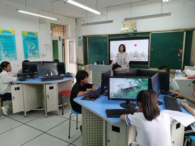 城陽區(qū)啟動(dòng)新一輪“接力幫”信息技術(shù)愛心支教活動(dòng)